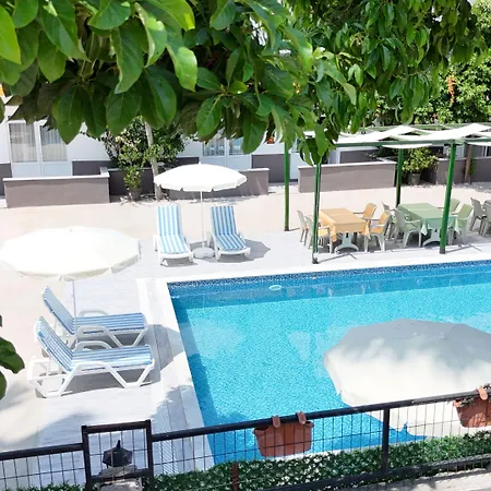 Hillside 3* סייד