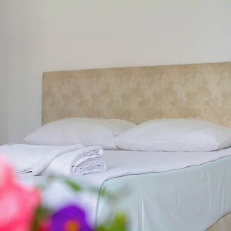 Apartahotel Hillside