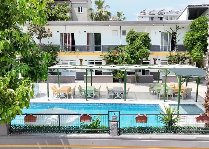 Apartmanhotel Hillside 3*