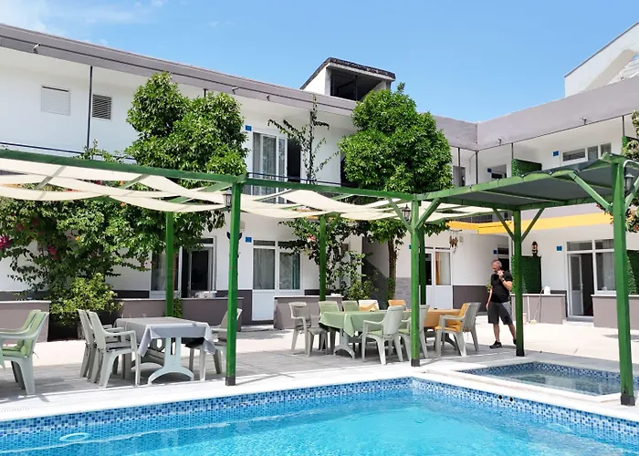 Hillside 3* סייד