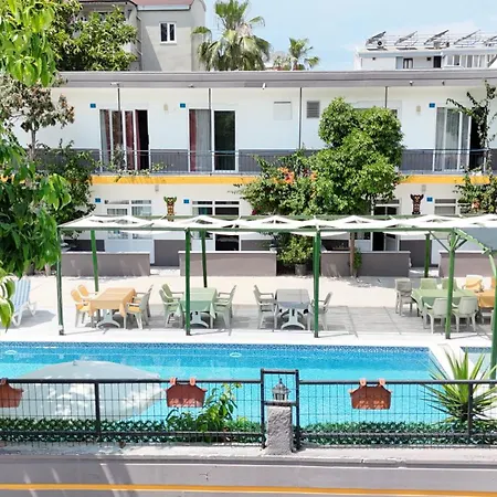 Apartahotel Hillside *