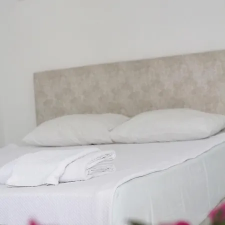 Aparthotel Hillside 3*